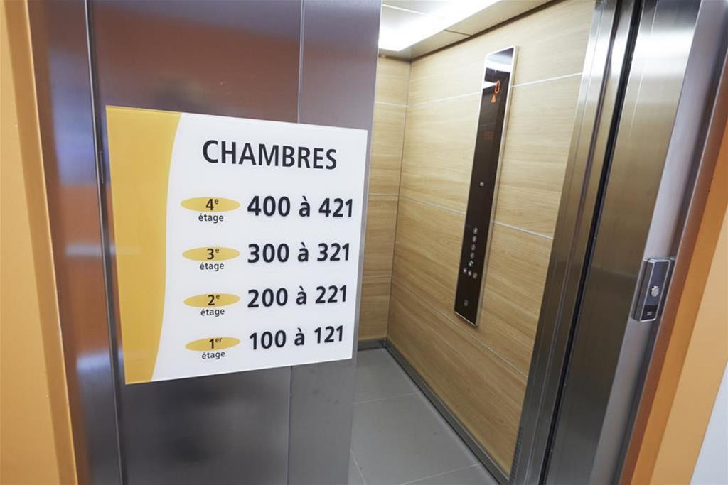 Campanile Bordeaux Ouest - Merignac Aeroport Bagian luar foto