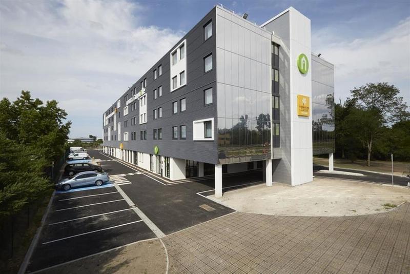 Campanile Bordeaux Ouest - Merignac Aeroport Bagian luar foto